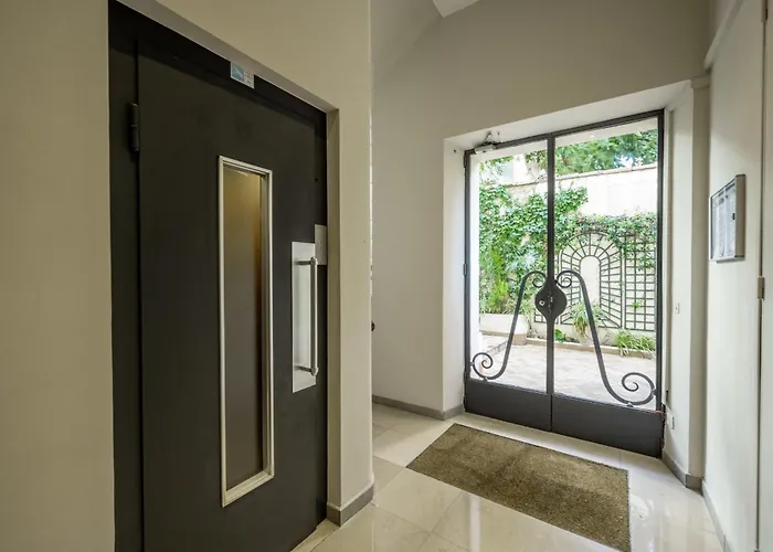 Spacious And Bright Near Train Station And Palais Des Festivals - Benakey *