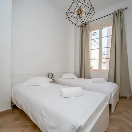Spacious And Bright Near Train Station And Palais Des Festivals - Benakey